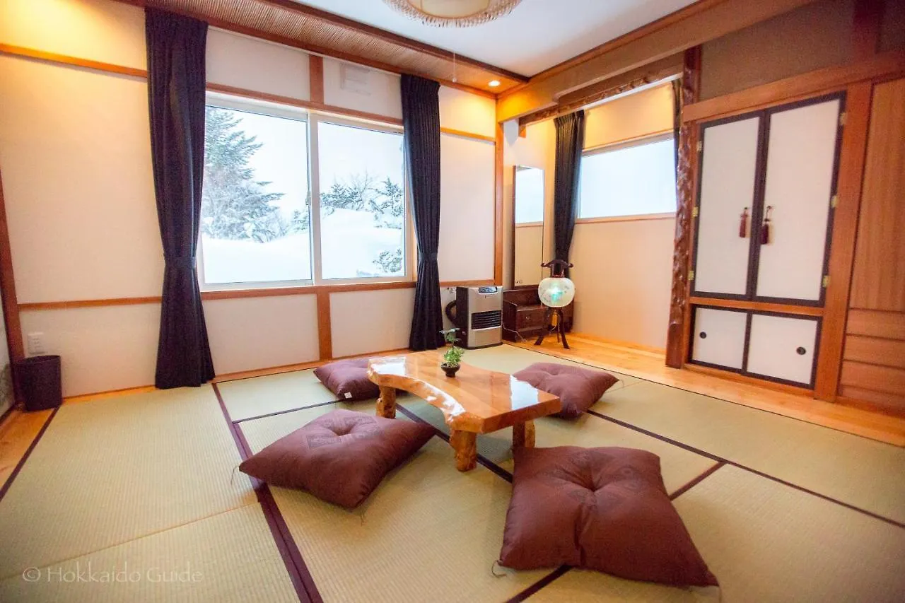 Rusutsu Holiday Chalet 0*,  Japan